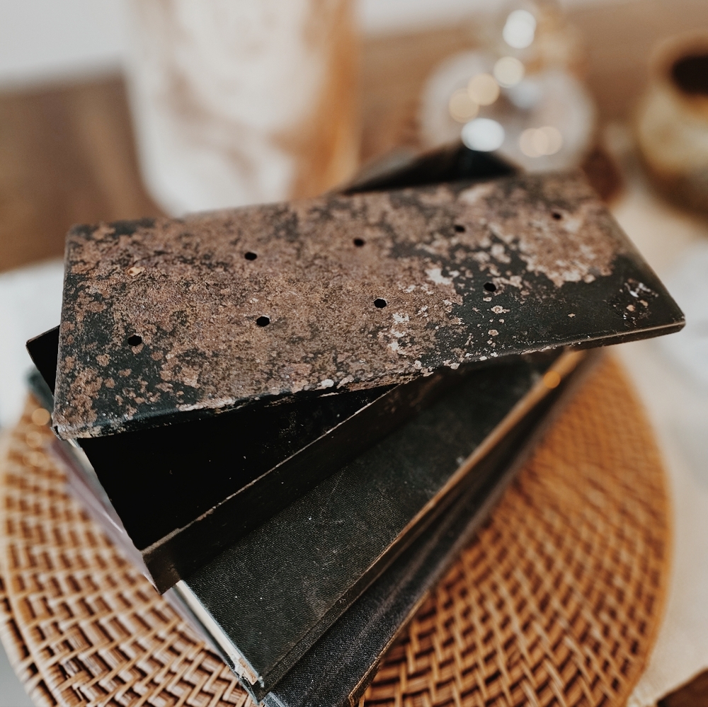 Rustic Vintage Smoker Box
